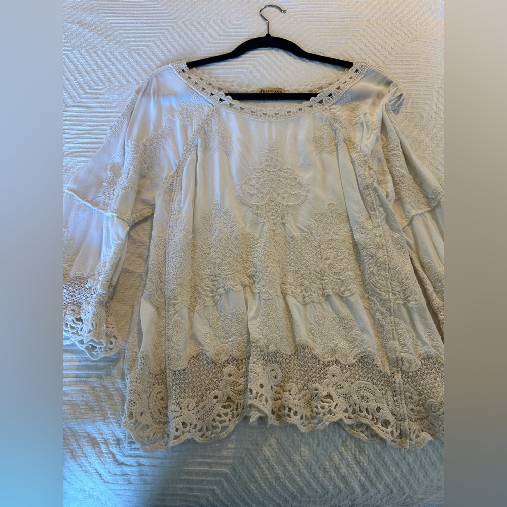 White embroidered and Lace Women's Top with shoulders slits